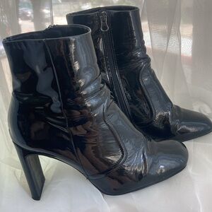 L’INTERVALLE patent black leather heeled boots - size 41